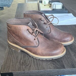 Clarks Men's Tan Leather Chukka Boots